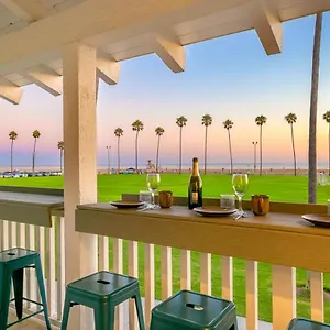 Oceanfront Balboa Boardwalk Units I, Ii, & Iii Holiday home